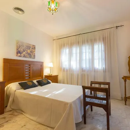 Casa Atalaya En De Con Piscina 아파트