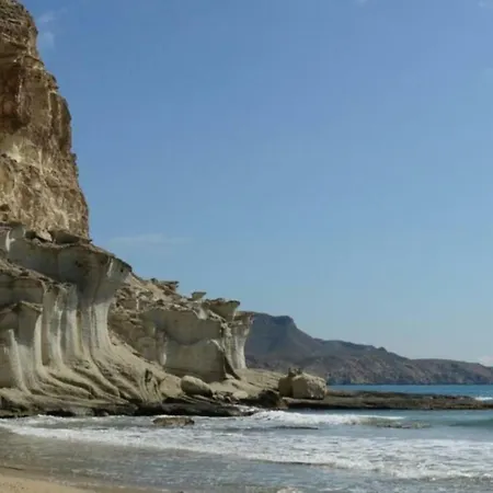 Casa Atalaya En De Con Piscina 아파트